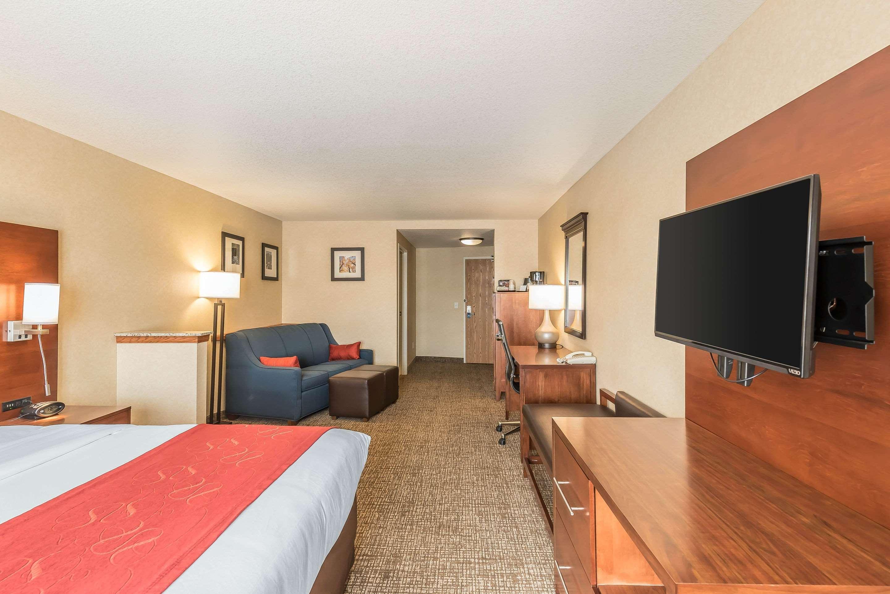 Comfort Suites Longmont Exterior photo