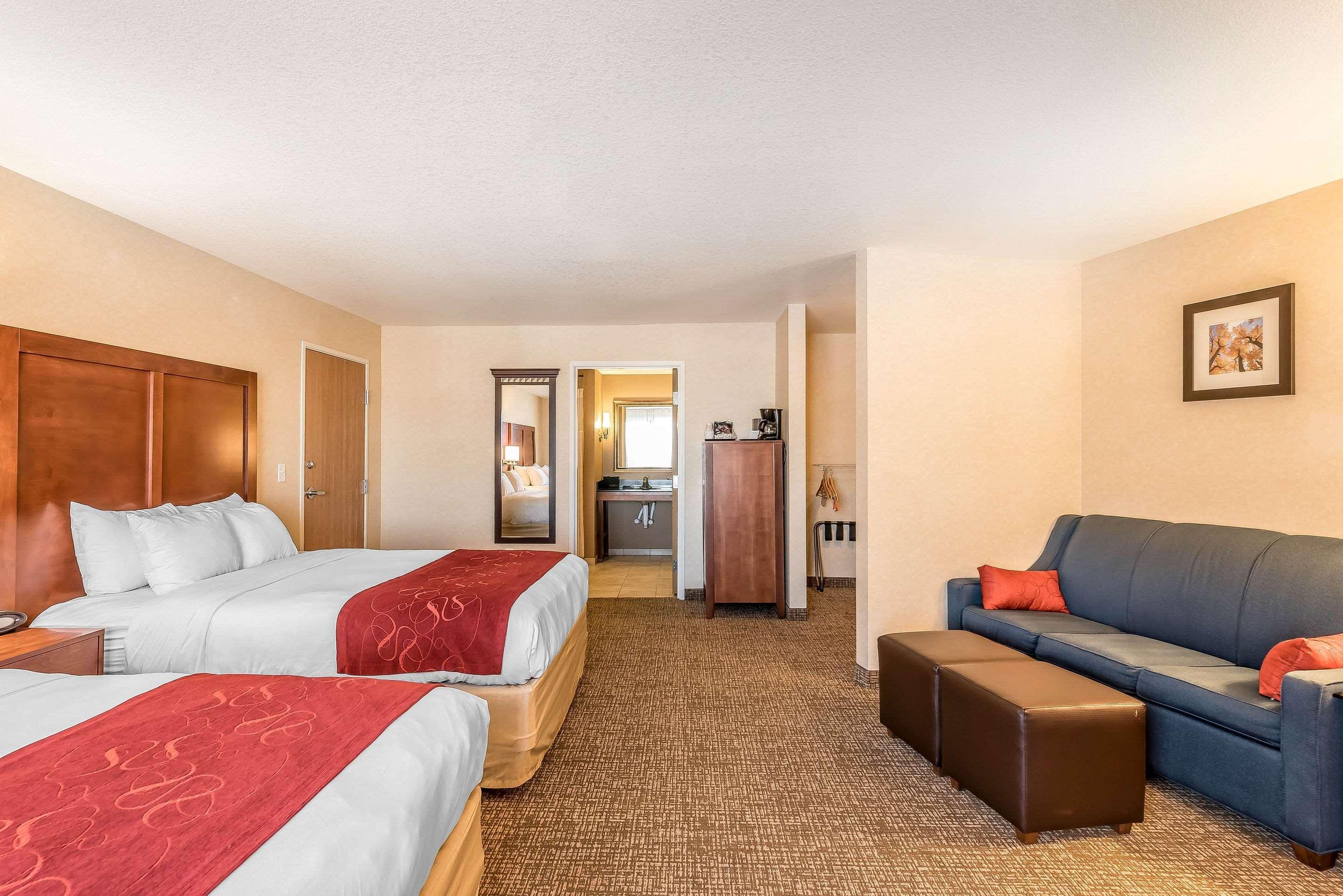 Comfort Suites Longmont Exterior photo