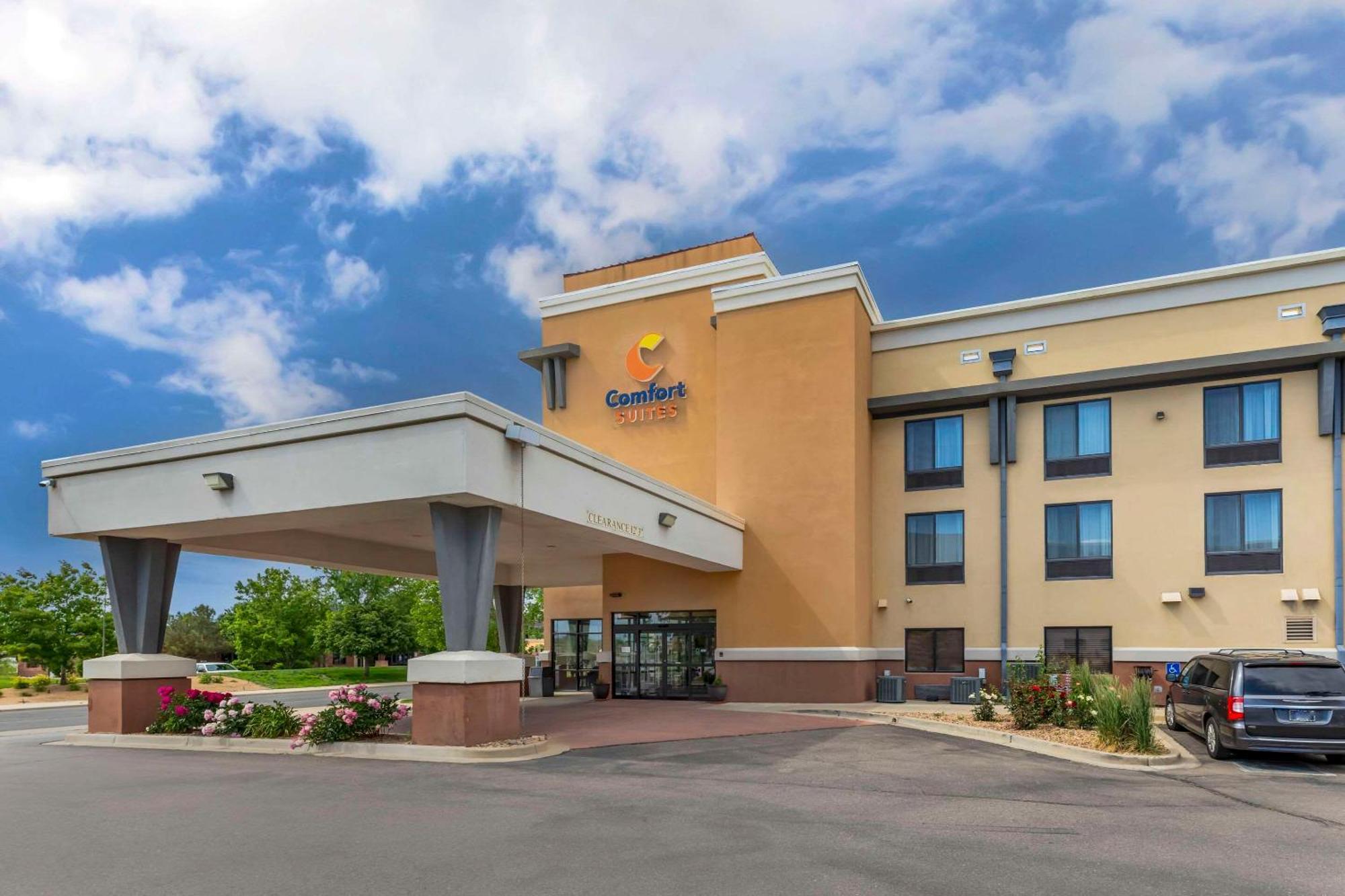 Comfort Suites Longmont Exterior photo