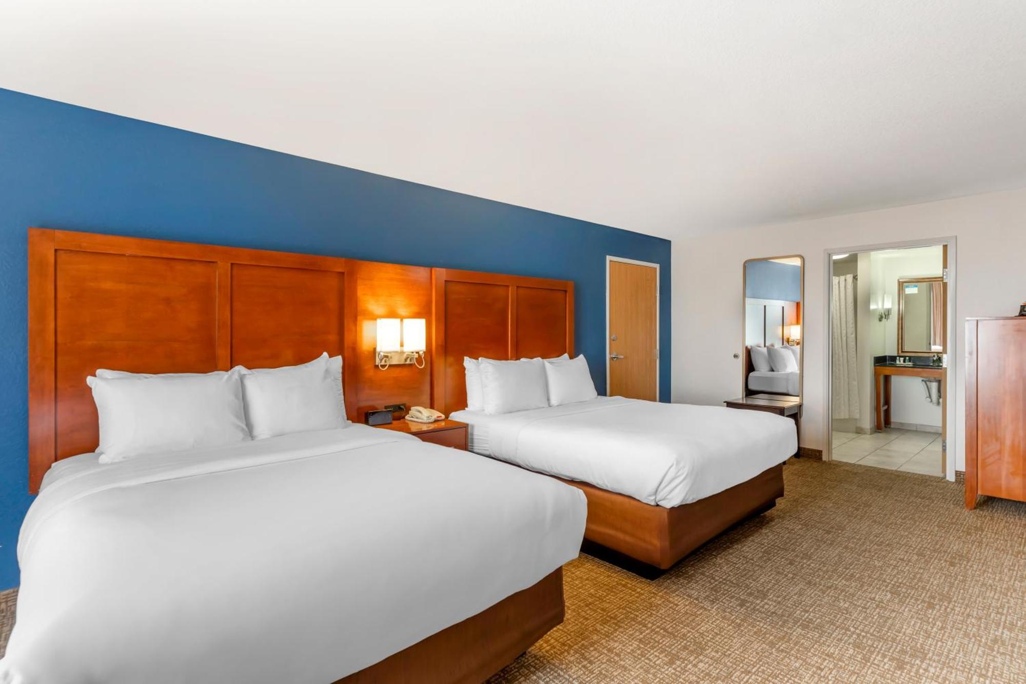 Comfort Suites Longmont Exterior photo